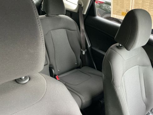 Used 2025 Kia Sportage LX FWD image 32
