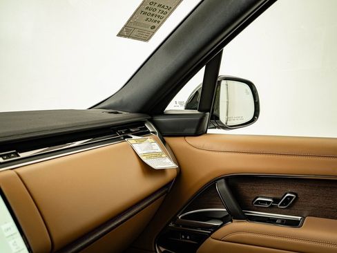 New 2026 Land Rover Range Rover Long Wheelbase SE image 36