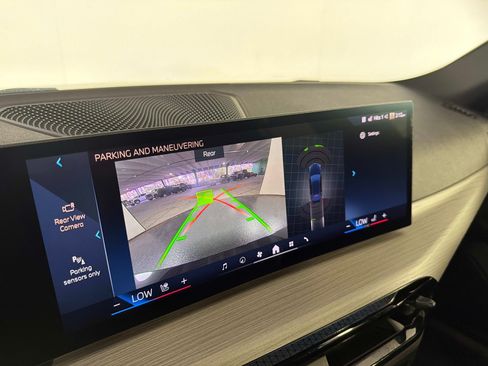 Used 2025 BMW i4 eDrive40 RWD image 40