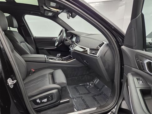 Used 2023 BMW X5 xDrive40i w/ Executive Package image 13