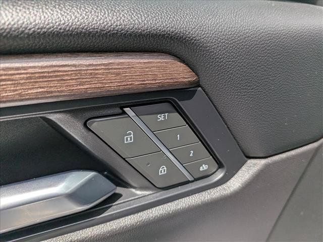 Used 2025 GMC Acadia Denali FWD image 34