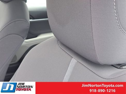 Used 2024 Toyota Camry LE w/ Convenience Package FWD image 17