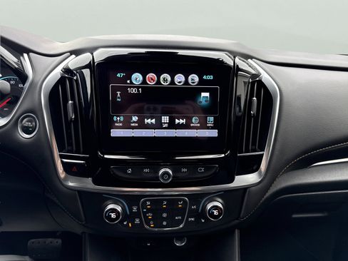 Used 2019 Chevrolet Traverse LT w/ LT Premium Package image 19