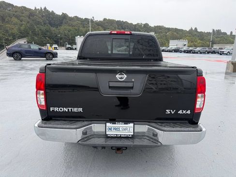 Used 2017 Nissan Frontier SV AWD/4WD image 4