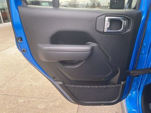 New 2026 Jeep Gladiator Willys AWD/4WD image 20