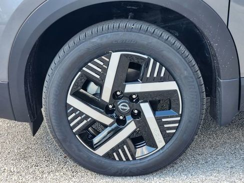 New 2026 Nissan Kicks SV image 7