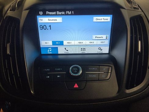 Used 2019 Ford Escape SE FWD image 25