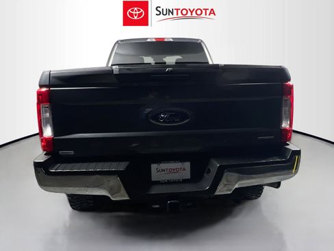 Used 2019 Ford F250 XLT AWD/4WD image 5