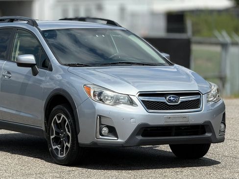 Used 2017 Subaru Crosstrek 2.0i Premium w/ Popular Package #1 AWD/4WD image 15