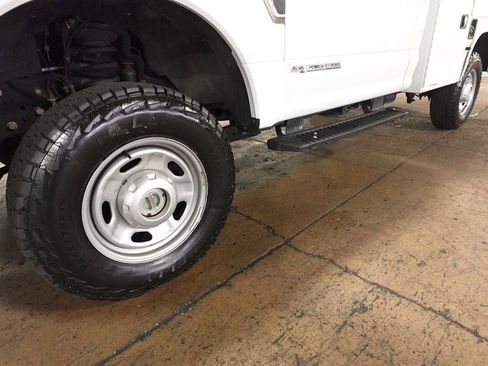 Used 2017 Ford F250 XL w/ Power Equipment Group image 22