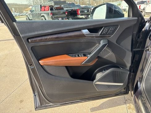 Used 2020 Audi Q5 2.0T Premium Plus w/ Premium Plus Package image 24