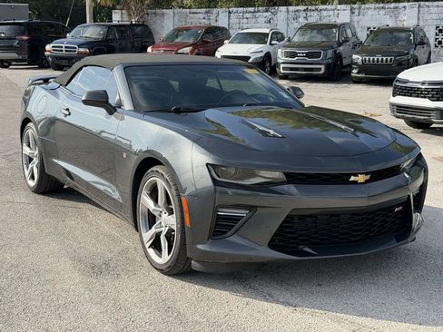 Used 2016 Chevrolet Camaro SS RWD image 2