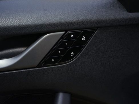 Used 2021 Porsche 911 Carrera image 27