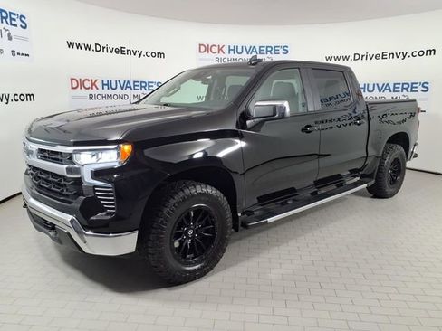 Used 2025 Chevrolet Silverado 1500 LT AWD/4WD image 1
