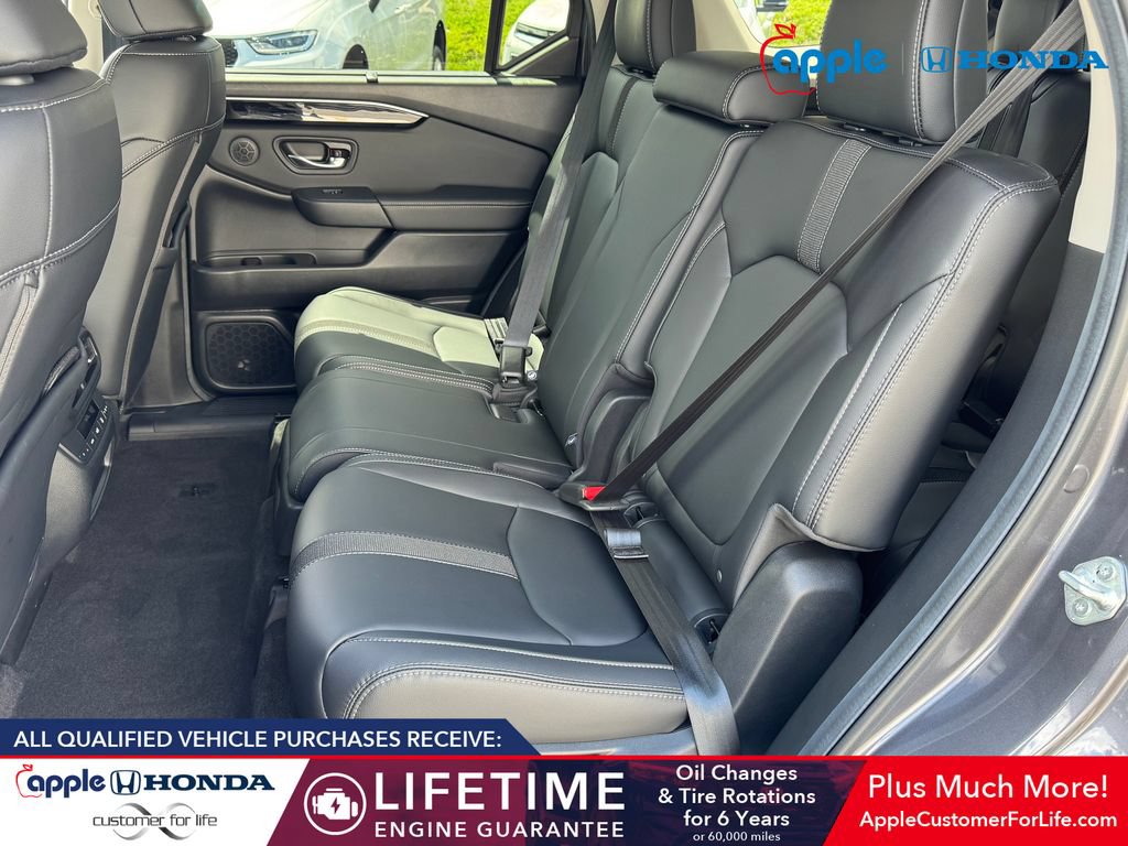 Used 2025 Honda Pilot EX-L image 19