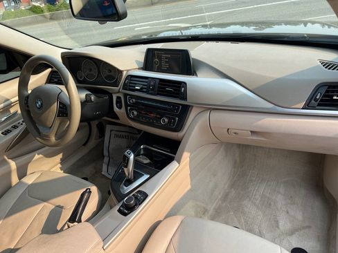 Used 2012 BMW 328i Sedan w/ Premium Pkg image 18