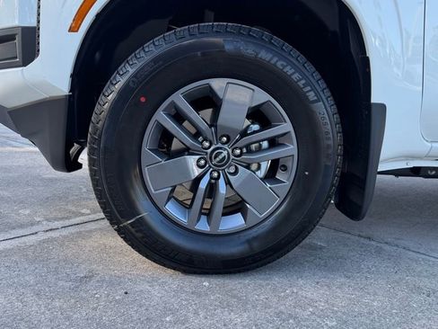 New 2026 Nissan Frontier SV w/ SV Convenience Package image 10