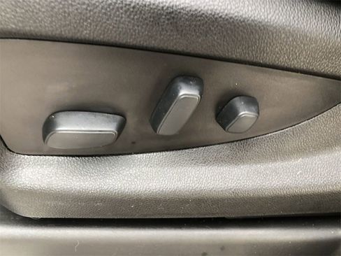 Used 2018 Chevrolet Suburban Premier w/ Max Trailering Package image 12