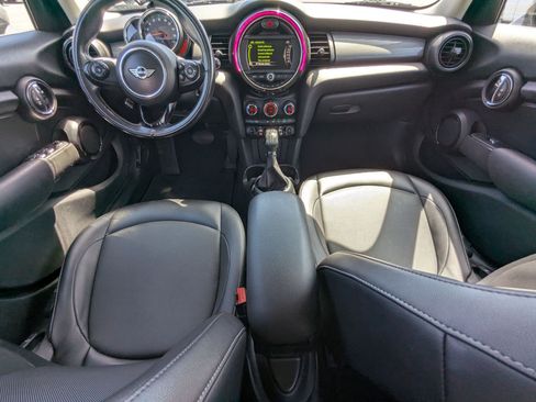 Used 2017 MINI Cooper 4-Door Hardtop FWD image 26