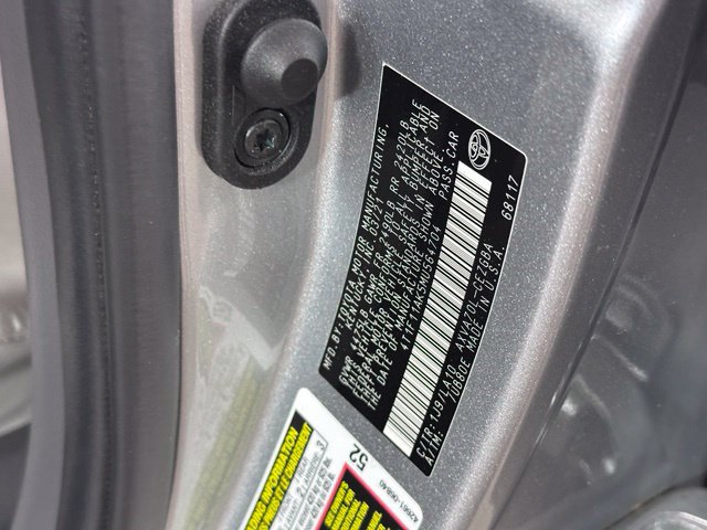 Used 2021 Toyota Camry XLE FWD image 32