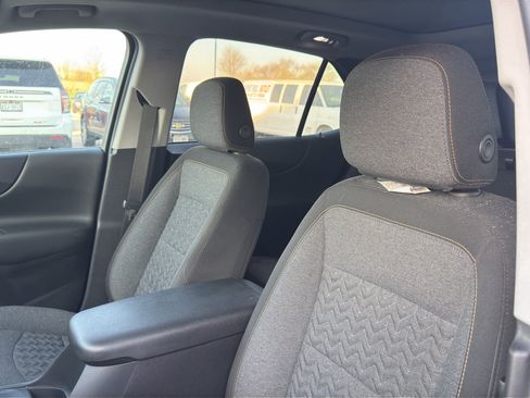 Used 2023 Chevrolet Equinox LT AWD/4WD image 10