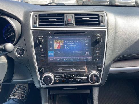 Used 2019 Subaru Outback 3.6R Limited AWD/4WD image 20