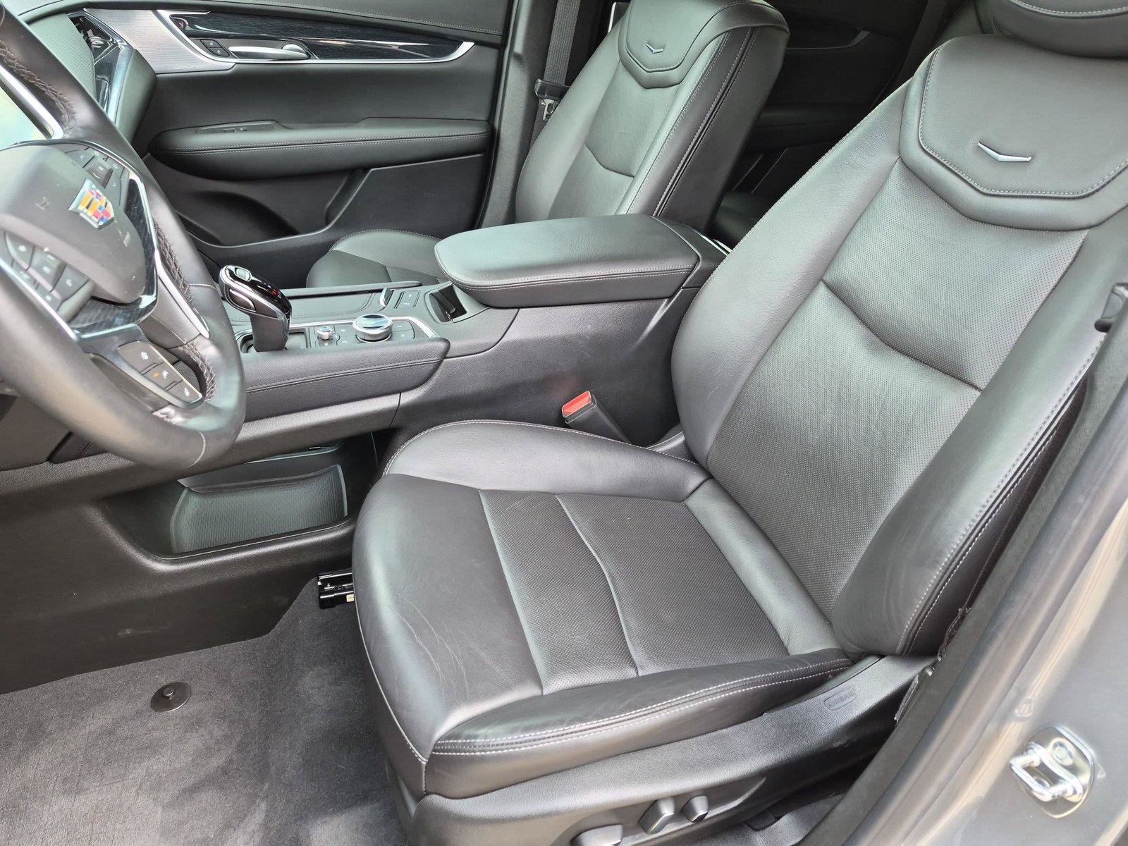 Certified 2025 Cadillac XT5 Premium Luxury FWD image 28