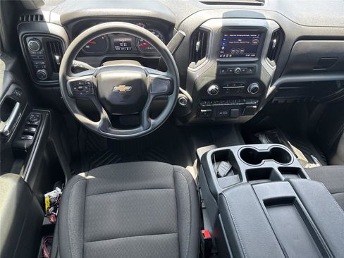 Used 2024 Chevrolet Silverado 2500 Custom w/ Custom Value Package AWD/4WD image 14