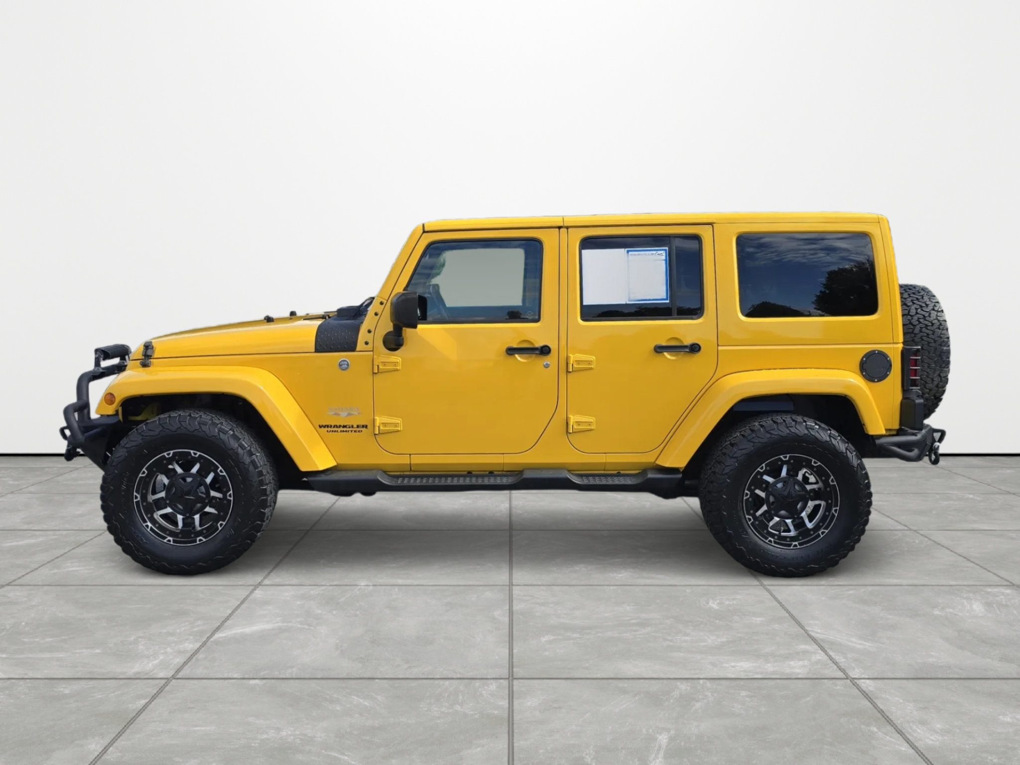 Used 2015 Jeep Wrangler Unlimited Sahara w/ Dual Top Group AWD/4WD image 8