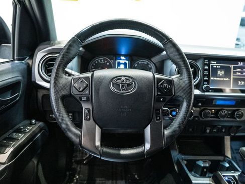 Used 2021 Toyota Tacoma TRD Off-Road image 26