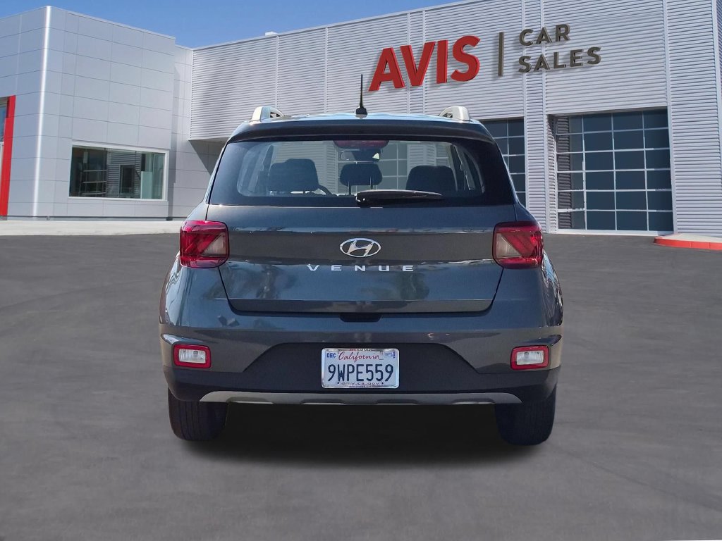 Used 2026 Hyundai Venue SEL FWD image 7