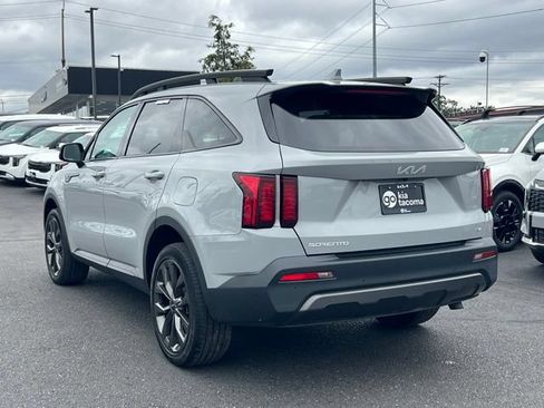 Certified 2023 Kia Sorento X-Line EX AWD/4WD image 9