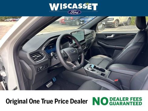 Used 2024 Ford Escape ST-Line Select w/ Tech Pack #2 image 4