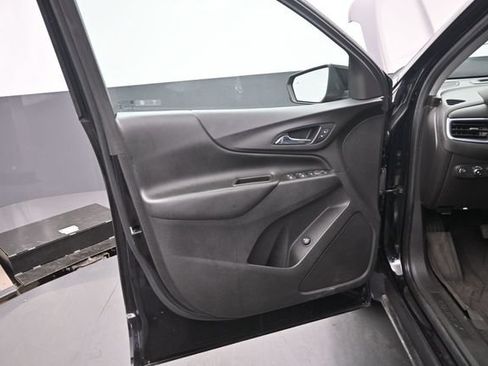 Used 2021 Chevrolet Equinox LT AWD/4WD image 12
