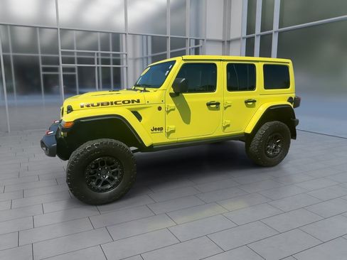 Used 2023 Jeep Wrangler Unlimited Rubicon w/ Xtreme Recon 35" Tire Package AWD/4WD image 9