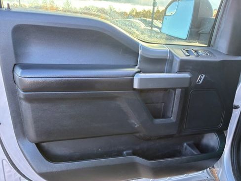 Used 2017 Ford F150 XLT w/ Equipment Group 302A Luxury image 28