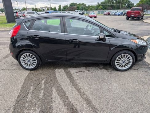 Used 2014 Ford Fiesta Titanium FWD image 10