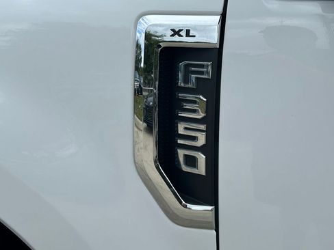Used 2021 Ford F350 XL w/ Power Equipment Group AWD/4WD image 15