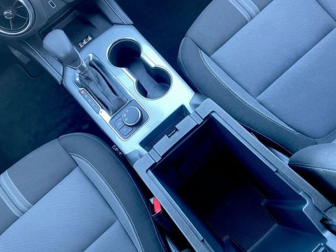 Used 2025 Chevrolet Blazer LT w/ Convenience Package image 23