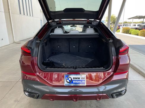 New 2026 BMW X6 xDrive40i w/ Climate Comfort Package image 19