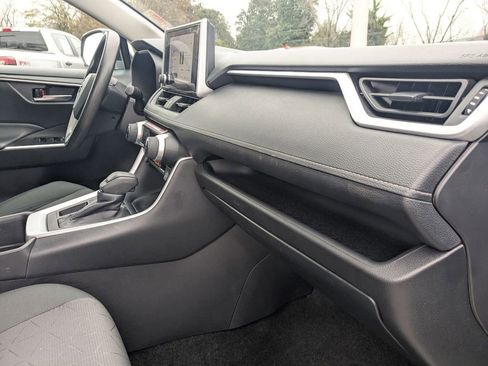 Used 2024 Toyota RAV4 XLE image 34