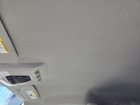 Used 2015 BMW i8 image 25