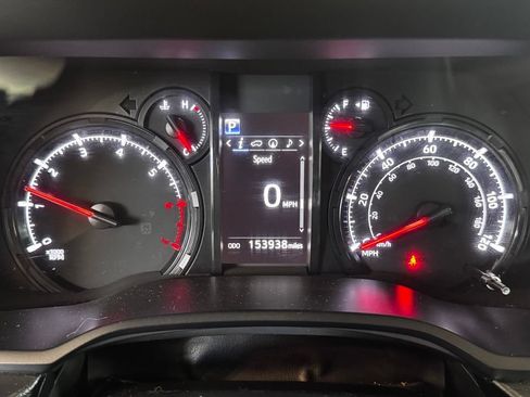 Used 2023 Toyota 4Runner SR5 Premium w/ SR5 Premium Package AWD/4WD image 30