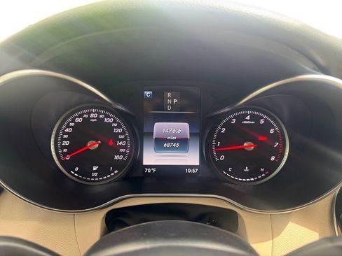 Used 2018 Mercedes-Benz GLC 300 image 24