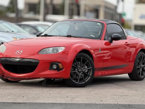 Used 2015 MAZDA MX-5 Miata Club image 1