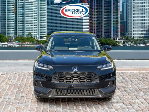 Certified 2023 Honda HR-V LX image 2