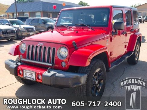 Used 2017 Jeep Wrangler Unlimited Sahara AWD/4WD image 1