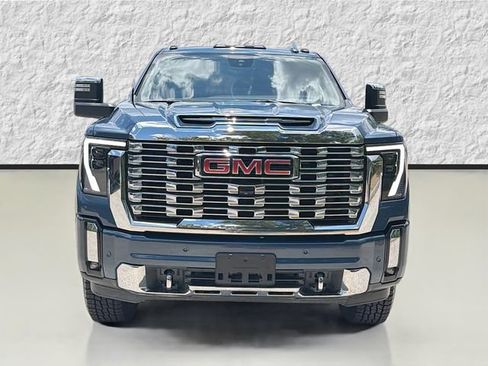 Used 2024 GMC Sierra 2500 Denali w/ Denali Reserve Package AWD/4WD image 8