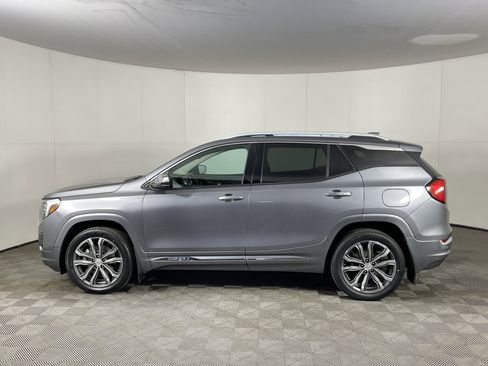 Used 2018 GMC Terrain Denali w/ Advanced Safety Package image 3