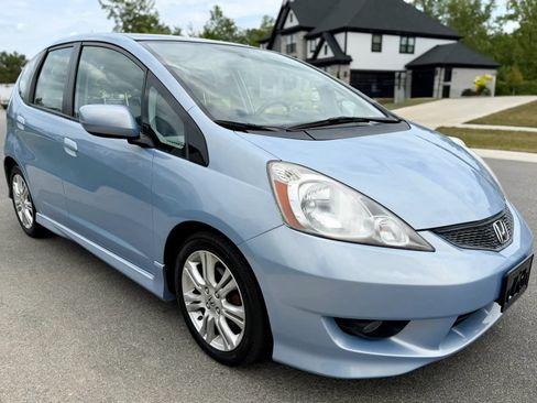 Used 2010 Honda Fit Sport image 3